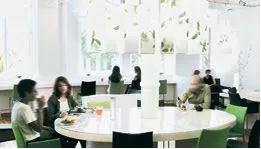 Interieur du Cafe de la Grande Epicerie, decoration epuree et design