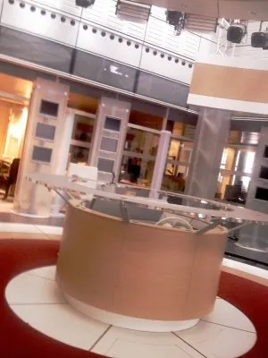 Coulisses de la redaction du JT de France 2, le jour de la Toussaint