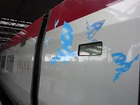 Magritte est partout a Bruxelles meme sur le Thalys